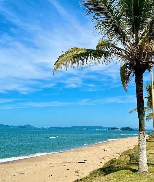 Apartamento Praia Do Tabuleiro บาร์ราเวลลา ภายนอก รูปภาพ